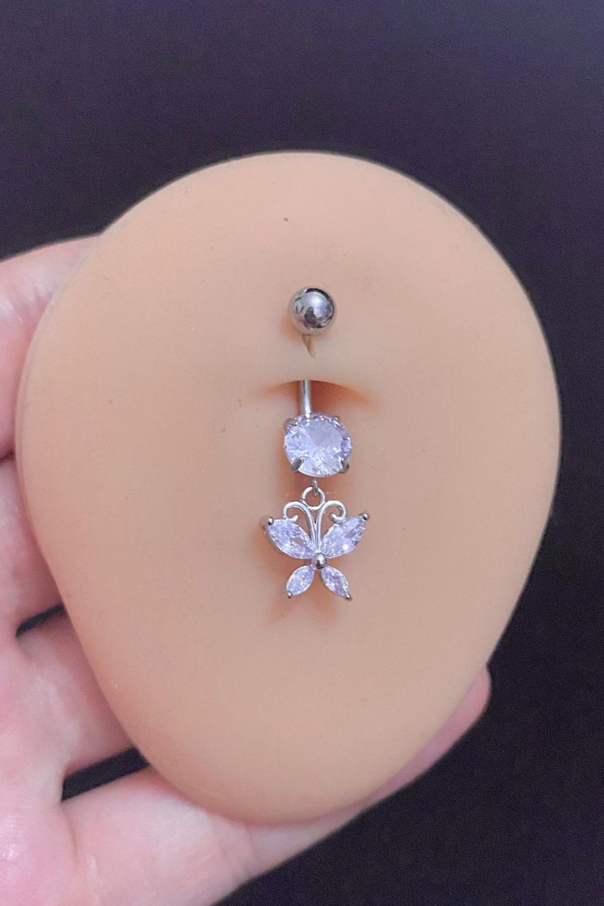 Kadın Gümüş Sallantılı Zirkon Taşlı Kelebek Figürlü Çelik Göbek Piercing