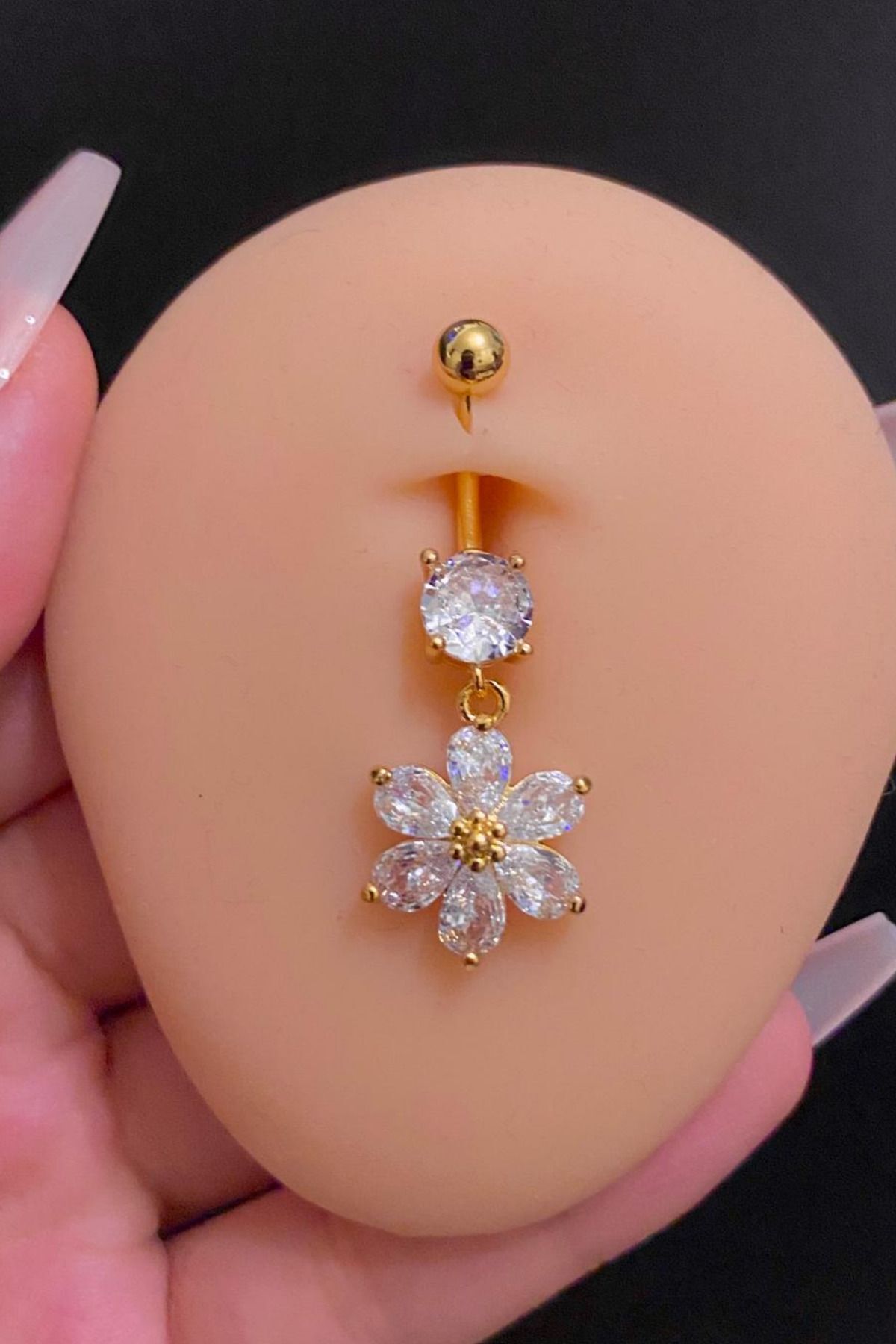Kadın Gold Papatya Figürlü Sallantılı Zirkon Taşlı Çelik Göbek Piercing