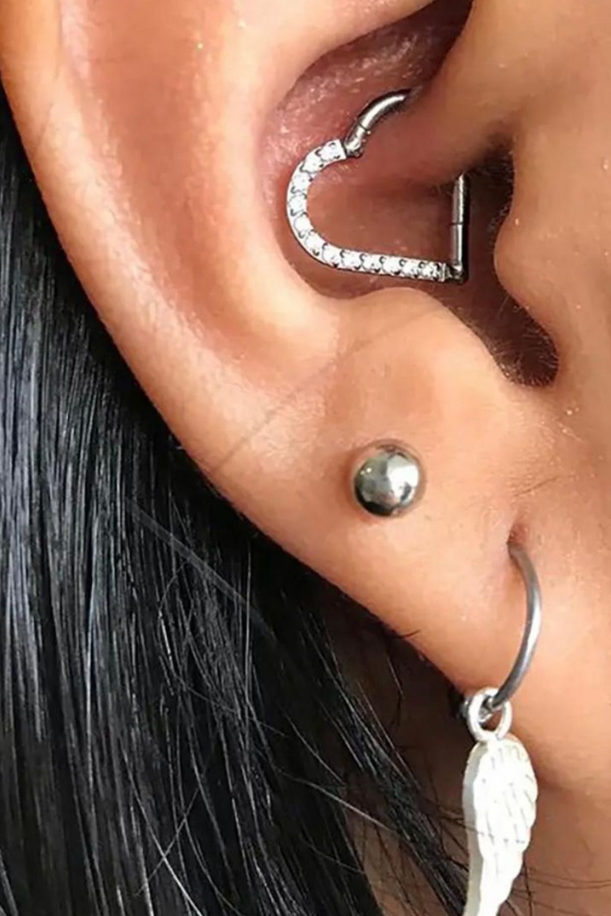 Kadın Sağ Kulak Kilitli Kalp Figürlü Zirkon Taşlı Tragus Daith Rook Septum Halka Çelik Piercing