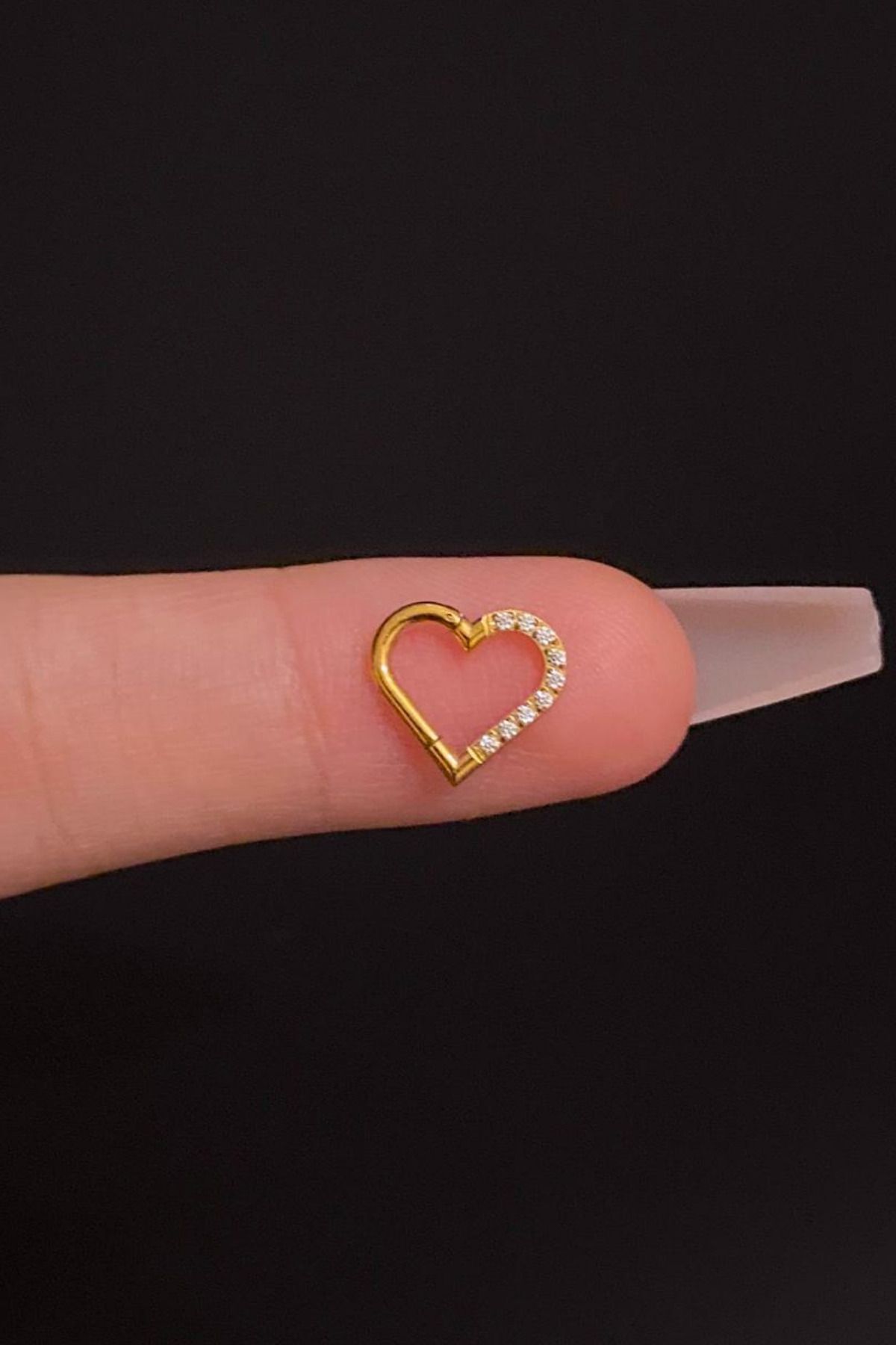 Kadın Sol Kulak Kilitli Kalp Figürlü Zirkon Taşlı Tragus Daith Rook Septum Halka Çelik Piercing