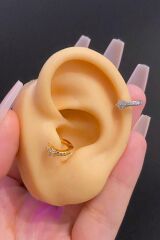 Kadın Çiçek Figürlü Taşlı Tragus Helix Kıkırdak Halka Çelik Piercing