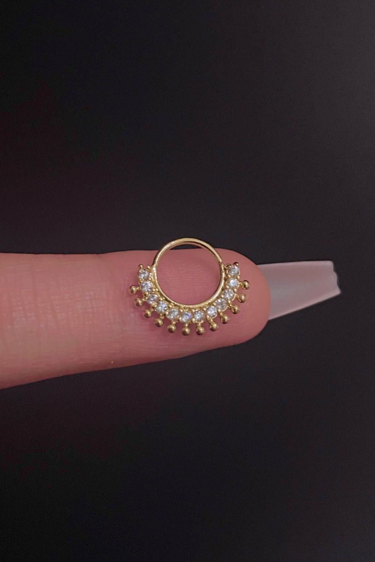 Kadın Etnik Figürlü Zirkon Taşlı Daith, Septum ve Kıkırdak Halka Çelik Piercing
