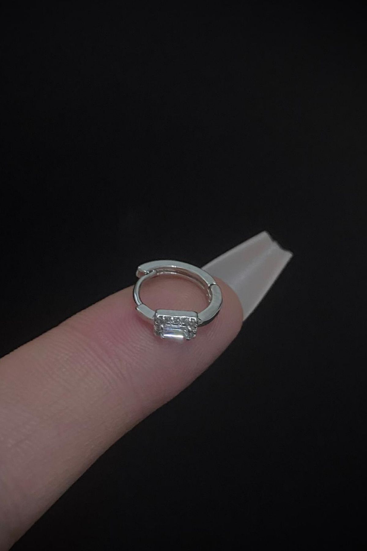 Kadın Baget Zirkon Taşlı Tragus Helix Kıkırdak Çelik Halka Piercing