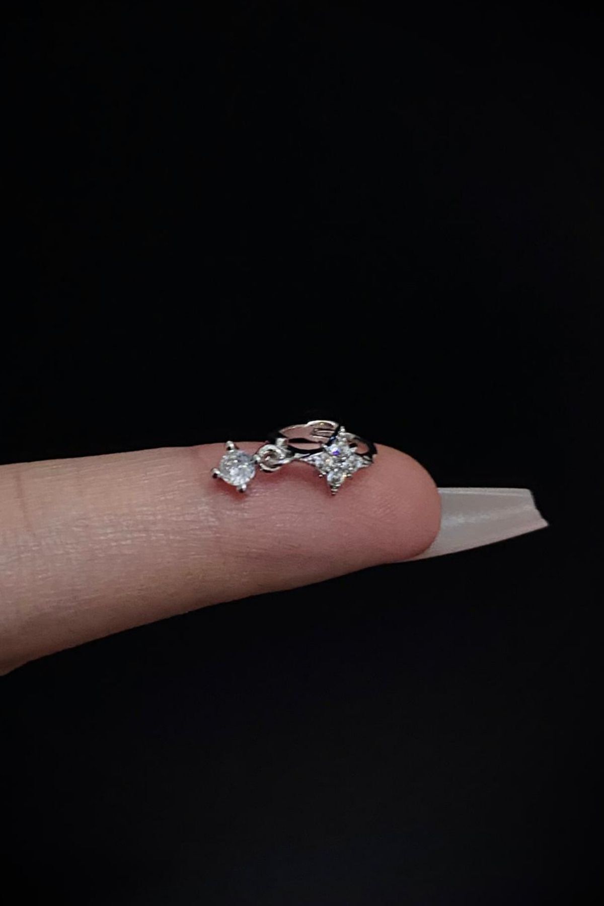 Kadın Kuzey Yıldızı Sallantılı Zirkon Taşlı Tragus Helix Kıkırdak Halka Çelik Piercing