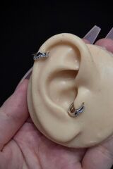 Kadın Zikzaklı Model Zirkon Taşlı Tragus Helix Kıkırdak Halka Çelik Piercing