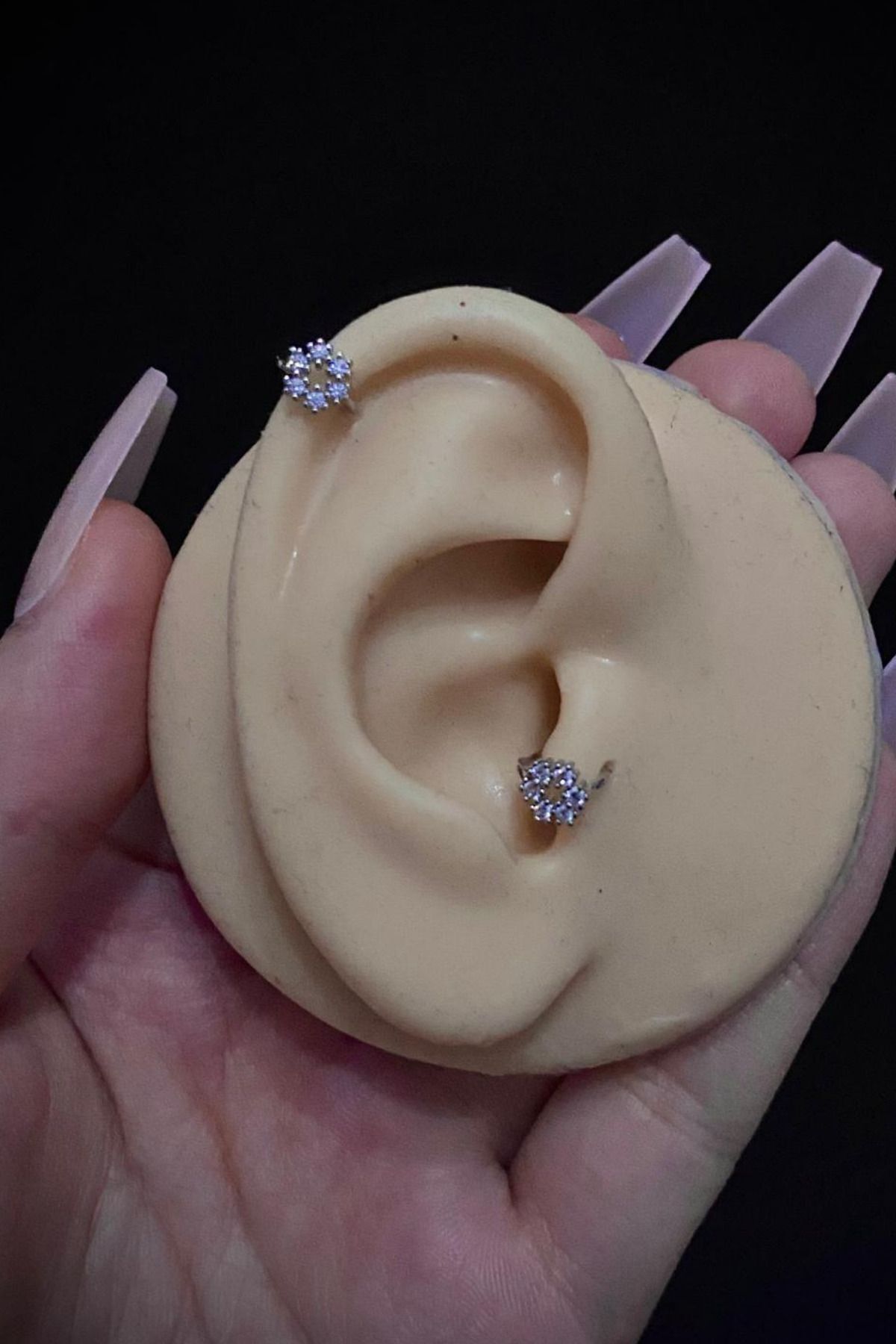 Kadın Mini Çiçek Figürlü Zirkon Taşlı Tragus Helix Kıkırdak Halka Çelik Piercing