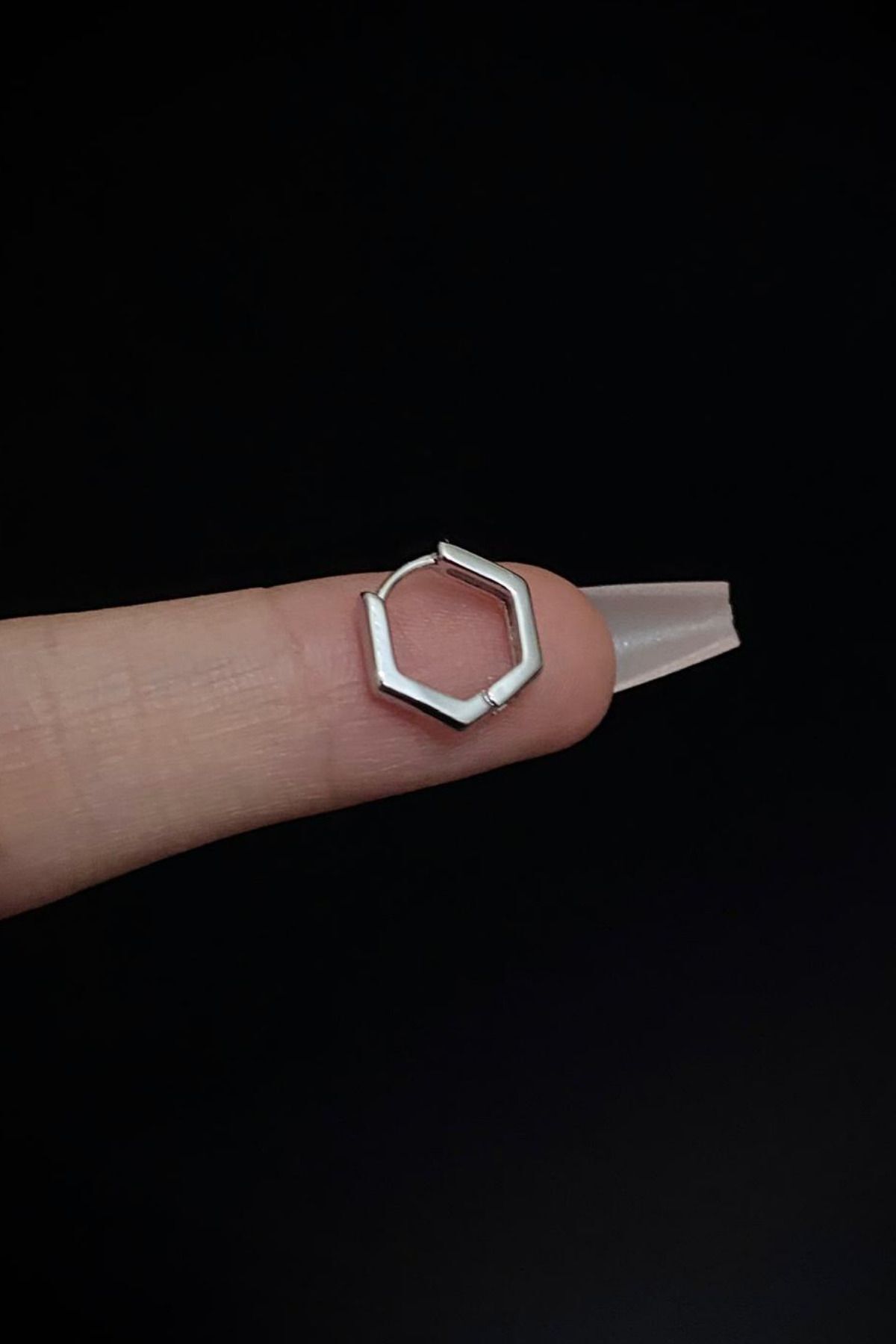 Kadın Beşgen Figürlü Tragus Helix Kıkırdak Halka Çelik Piercing