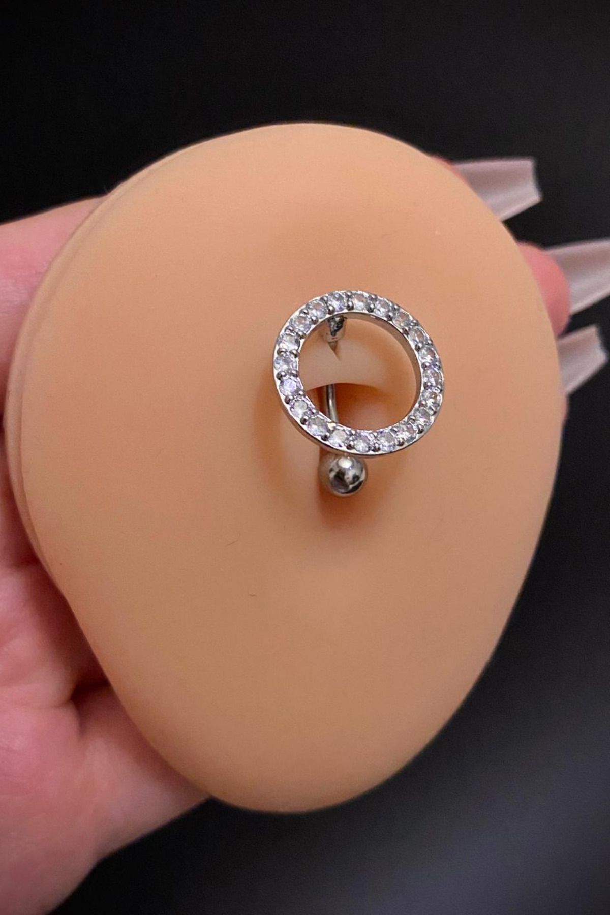 Kadın Gümüş Renk Üstten Daire Figürlü Cerrahi Çelik Göbek Piercing