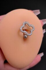 Kadın Gümüş Renk Üstten Yonca Figürlü Cerrahi Çelik Göbek Piercing