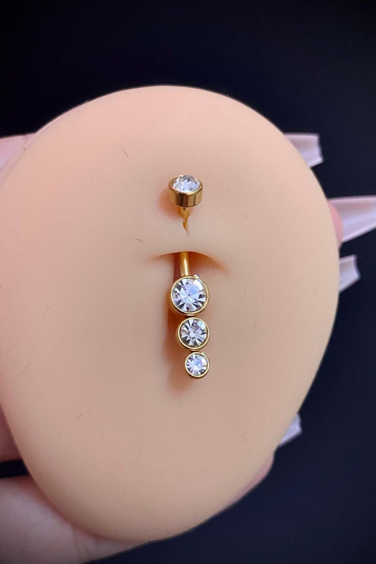 Kadın Cerrahi Çelik Sıralı Taşlı Sarkaç Model Belly Göbek Piercing